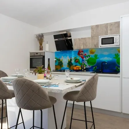 Koko 마카르스카