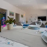 Koko * Makarská